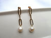 Load image into Gallery viewer, Chain earrings with fresh water pearls – Delhi