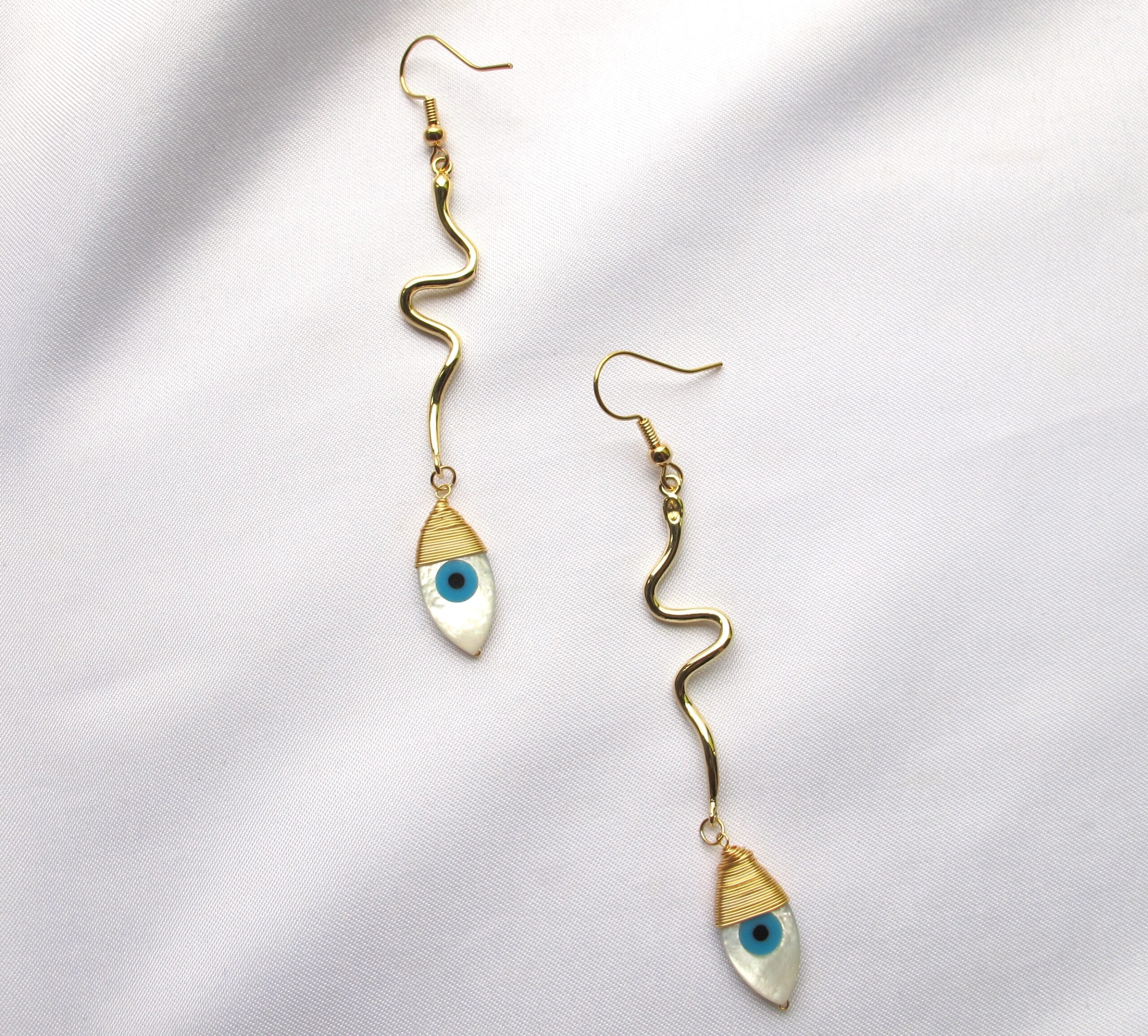 Twisted gold evil eye earrings – Aleppo
