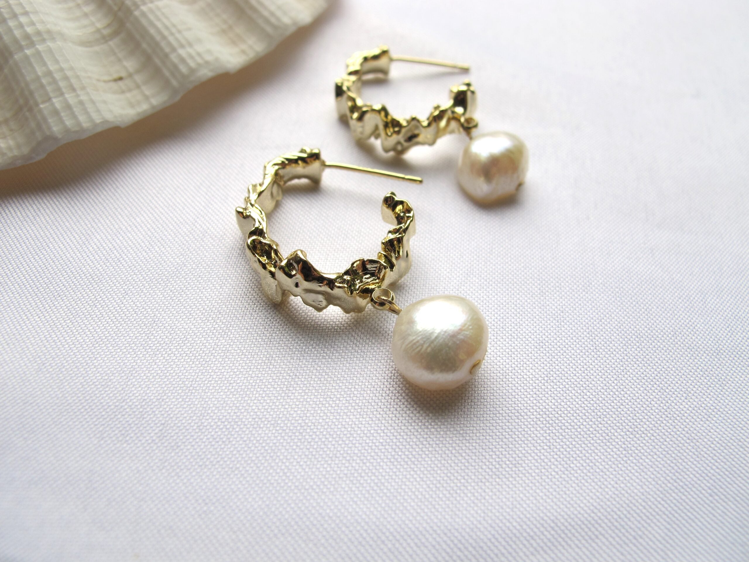 14k Gold Plated Pearl Earrings – Hamburg