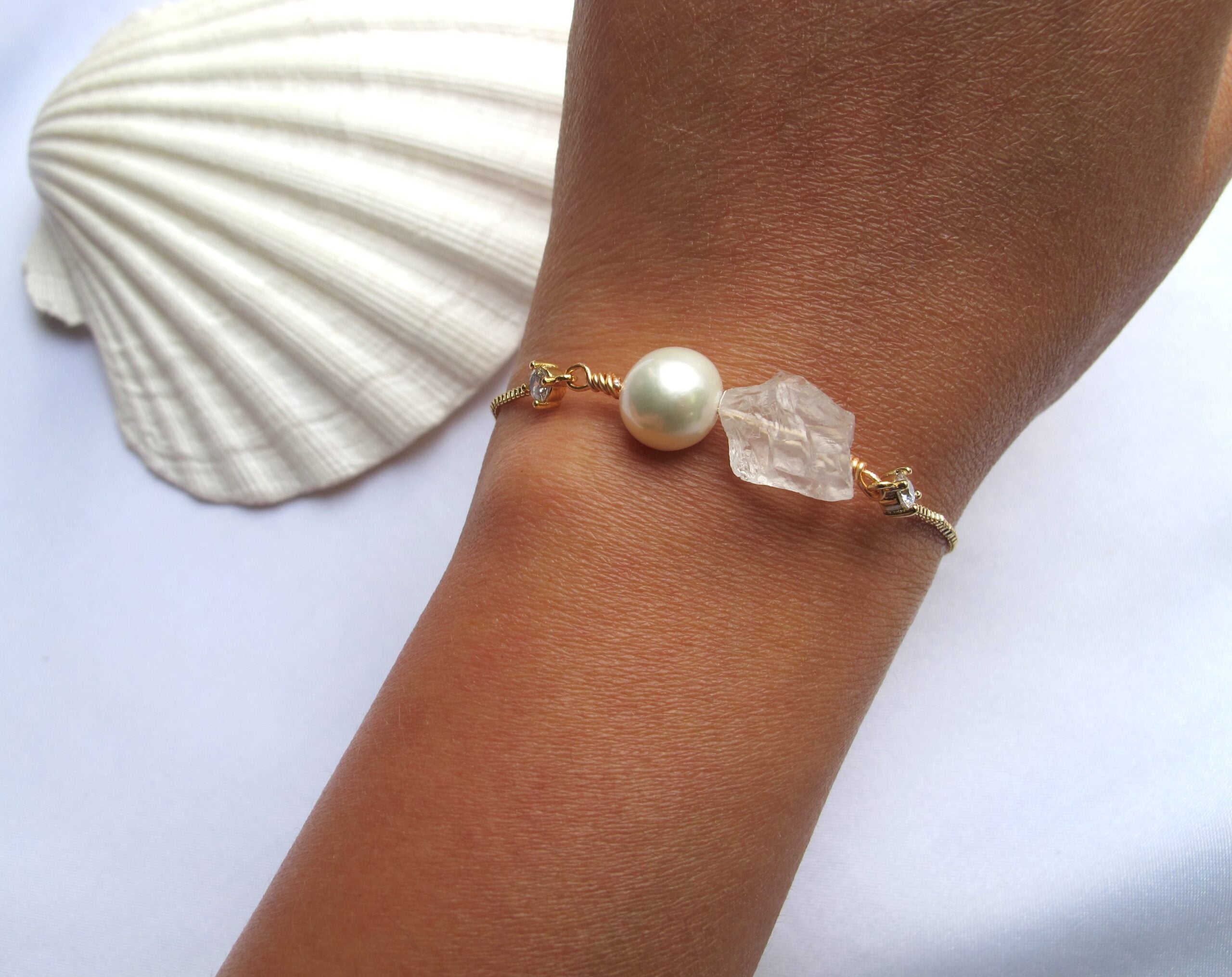 Pearl with stone adjustable bracelet – Sardinia
